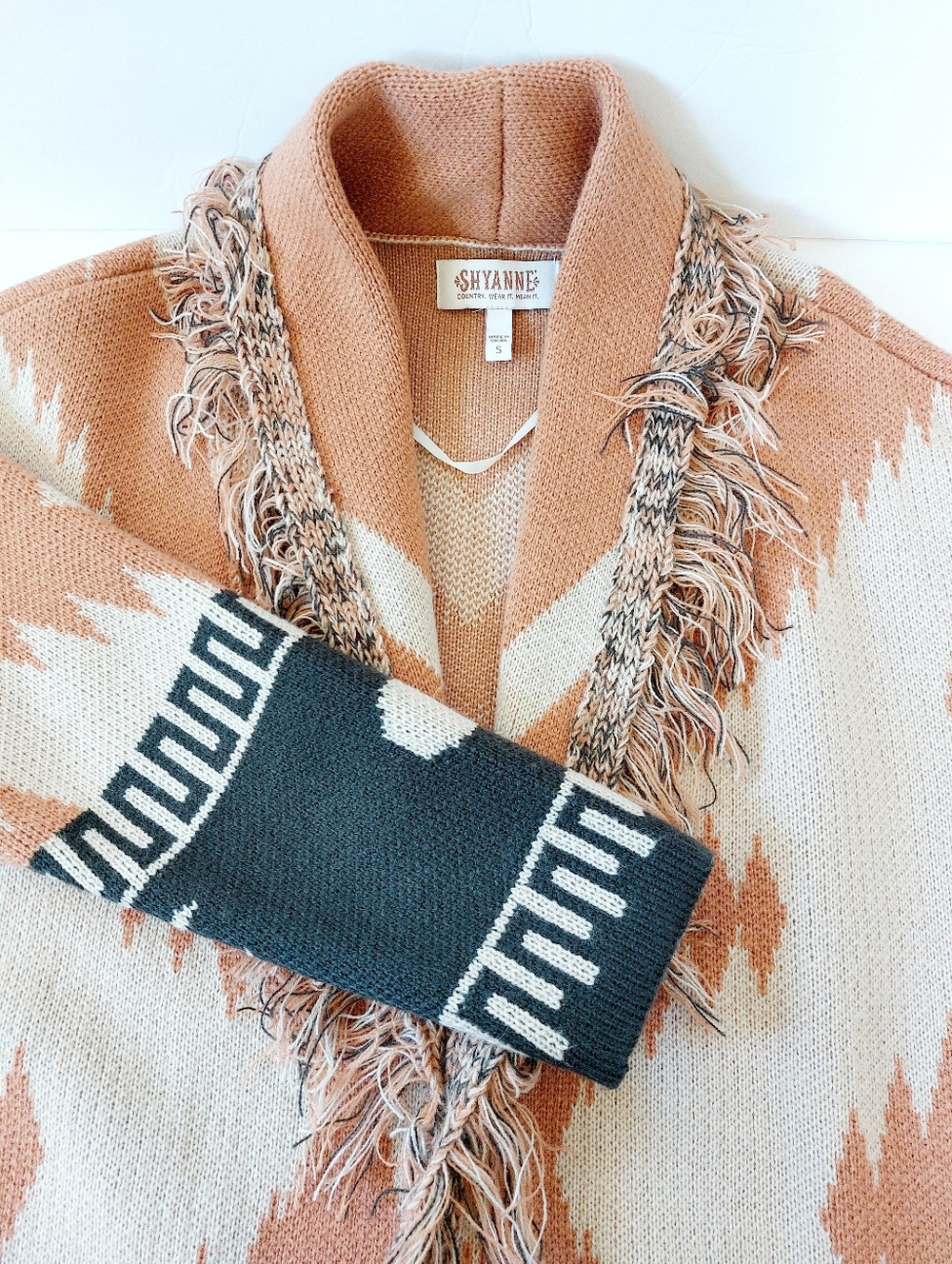 Southwestern Style Blanket Cardigan Sweater Fringe Small Shyanne‎ Country - Picture 3 of 8
